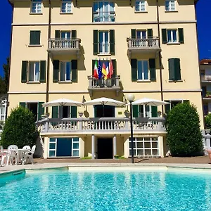 Caroline Hotel Brusimpiano