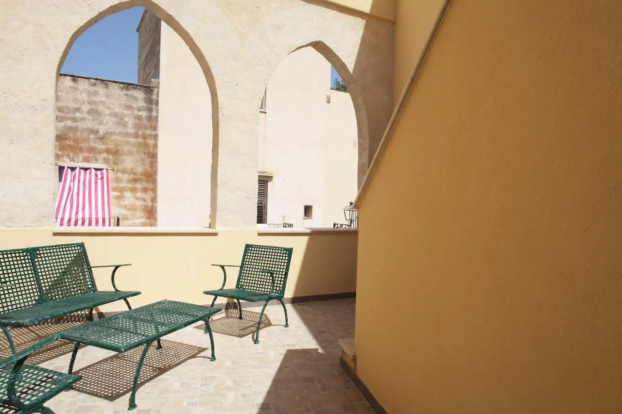 Guest house Gli Archi Garden Rooms Favignana